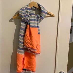 Gap orange and blue scarf